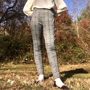 🖤Black and White Plaid Stretchy High Waist Pants